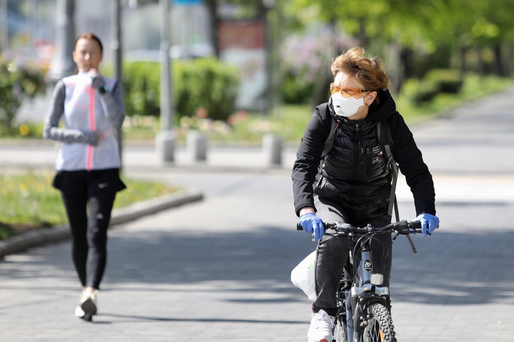 Иммунолог Логина объяснила, почему не стоит бояться новых всплесков COVID-19