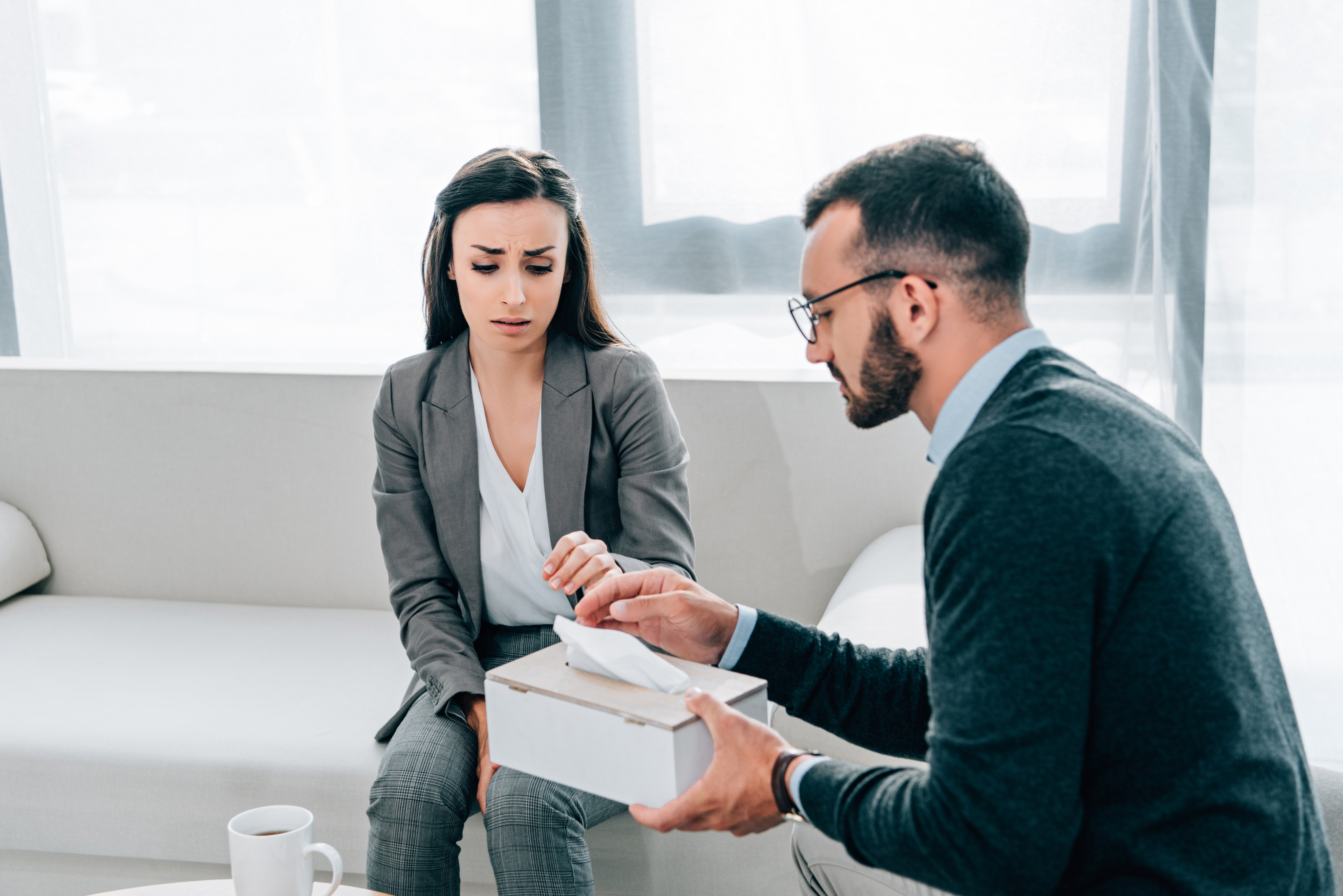 Психолог перечислила основные правила, помогающие выйти из депрессии