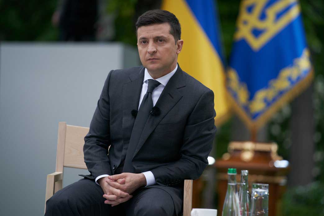 Зеленский заявил, что Россия не может ничего требовать от Украины