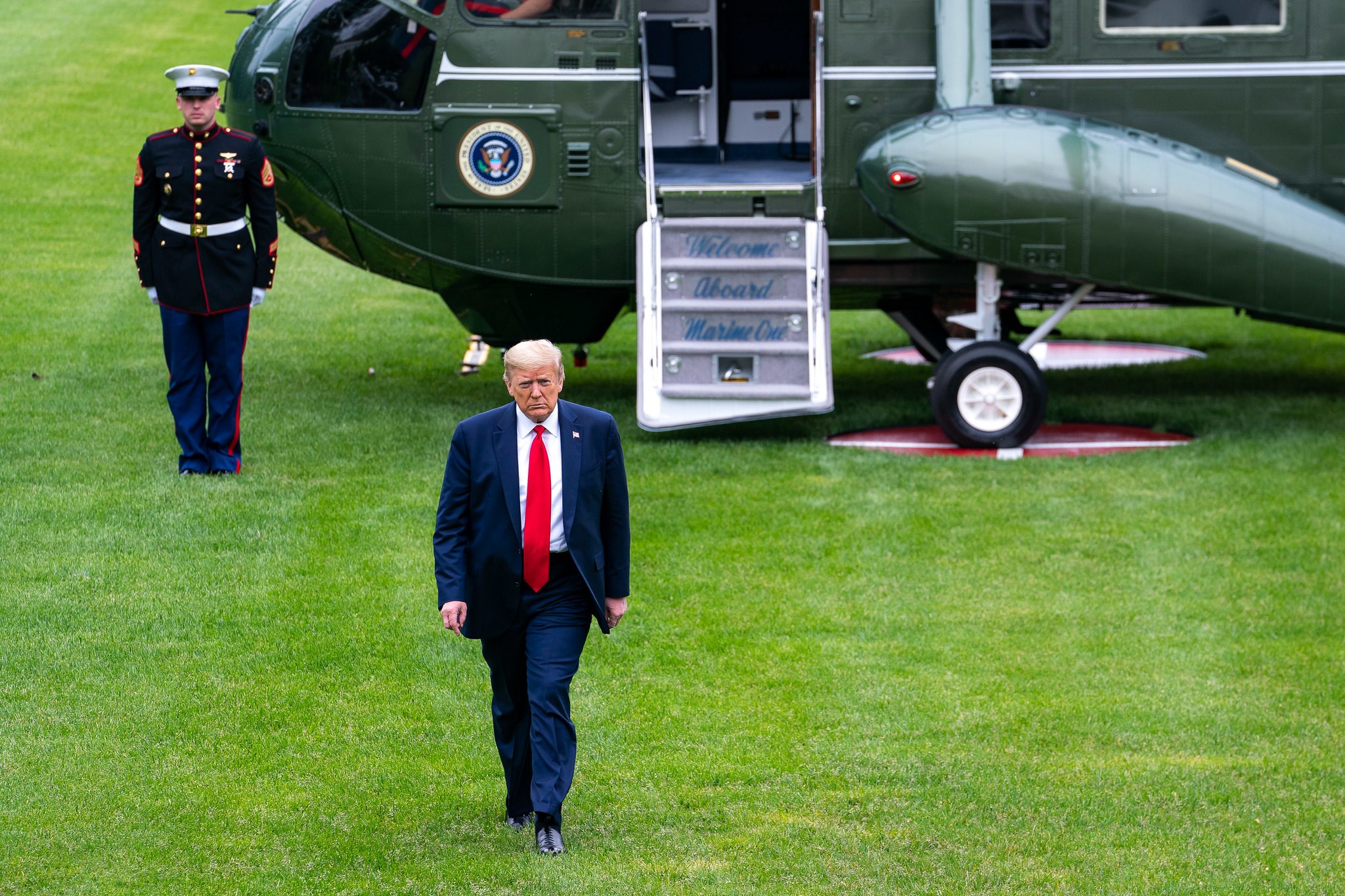 Трамп пообещал «мощный» ответ Китаю за действия в Гонконге