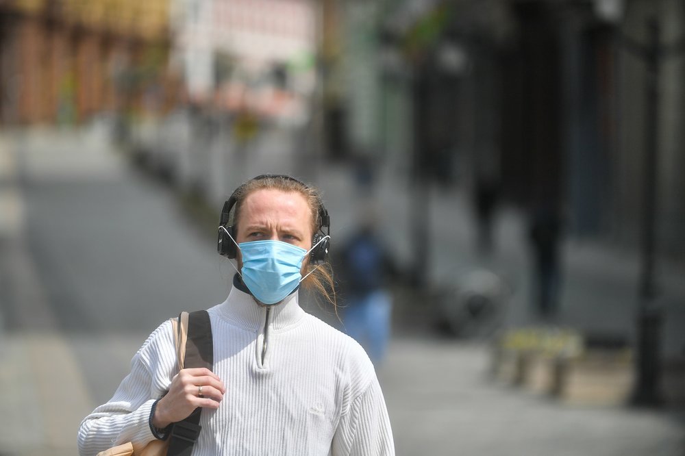 Людей без масок в общественных местах Подмосковья начнут штрафовать