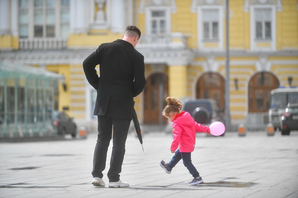 Москвичам пообещали теплый солнечный день 28 мая