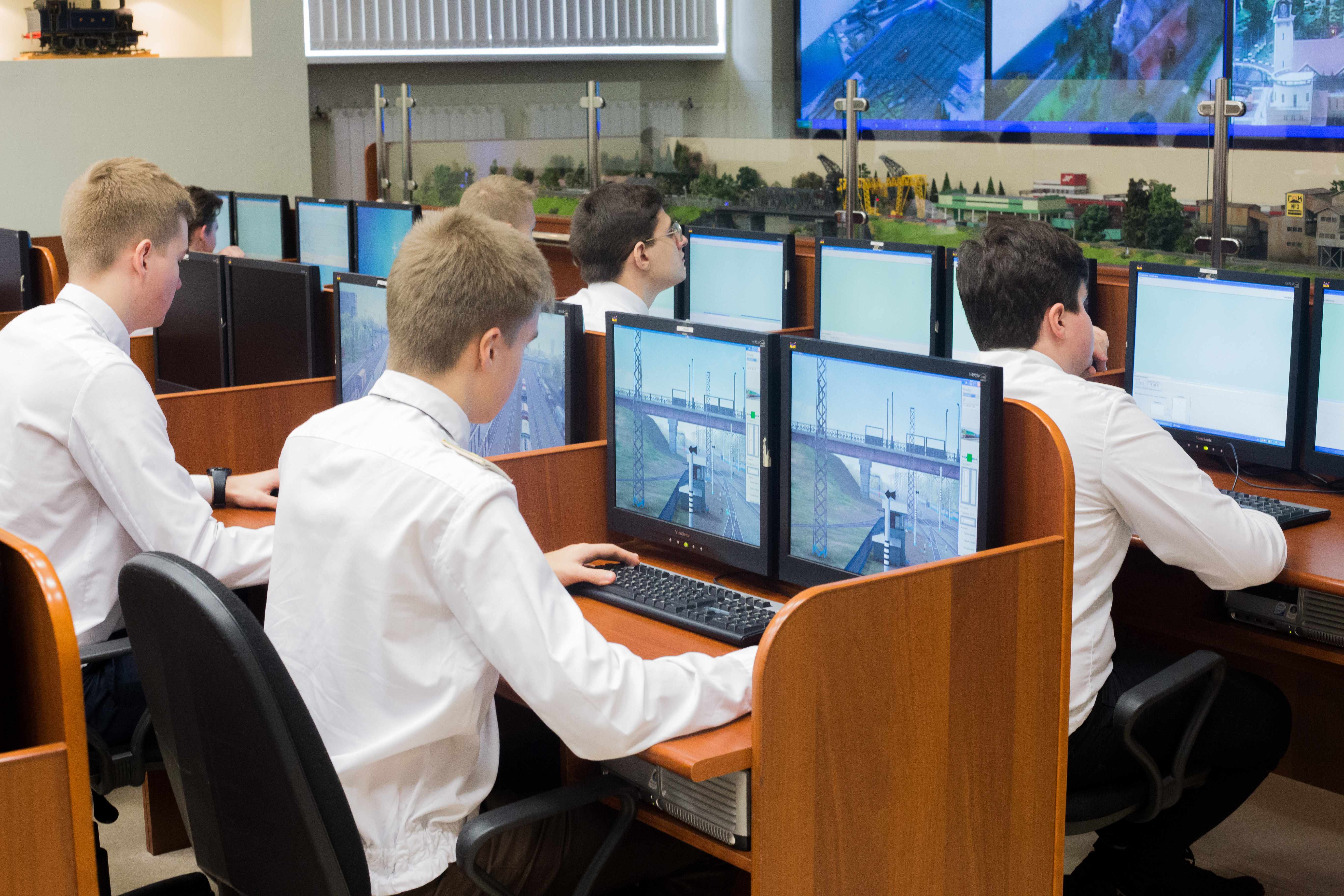 Две компетенции РУТ включили в программу повышения квалификации «5000 мастеров»