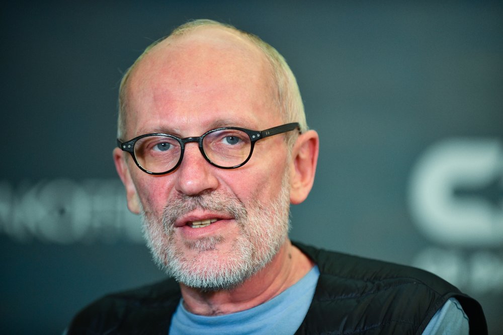 Александр Гордон опроверг информацию о заражении коронавирусом