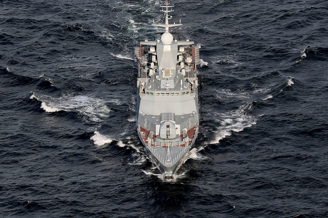 Российские военные спасли пассажиров иностранного судна в Средиземном море