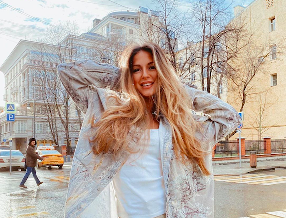 Нюша показала архивное видео, снятое на последних сроках беременности