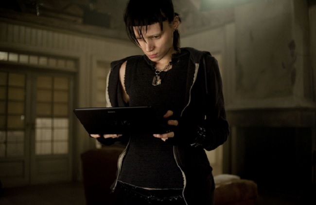 "Девушка с татуировкой дракона"