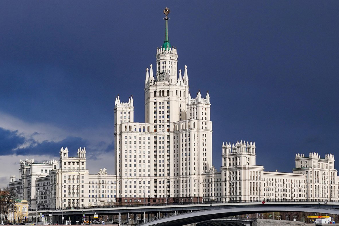 «Желтый» уровень опасности объявили в Москве до вечера 4 июля из-за грозы