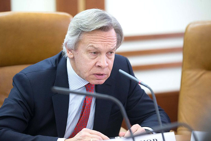 «Надо посмотреть в зеркало»: Пушков ответил на обвинения Польши в адрес России