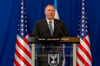 Помпео пригрозил КНР и РФ санкциями за отказ соблюдать ограничения против Ирана