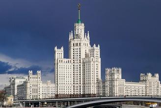 «Желтый» уровень опасности объявили в Москве до вечера 4 июля из-за грозы