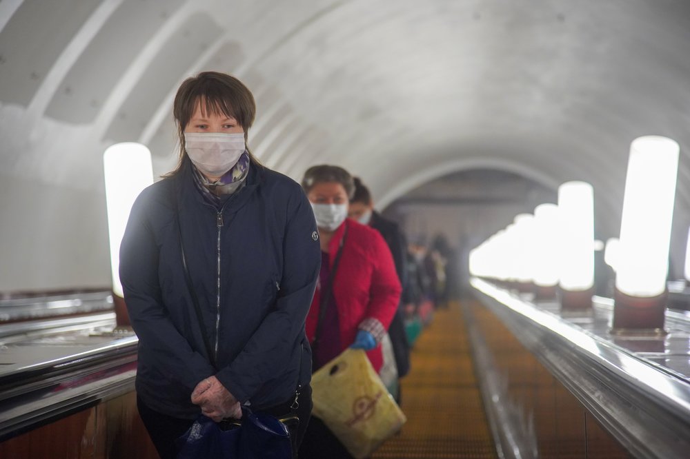 Поздравления известных музыкантов с Днем матери прозвучат в столичном метро