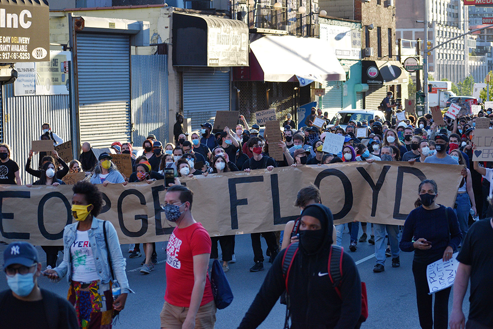 «Россия здесь ни при чем»: политолог заявил о начале классовой войны в США