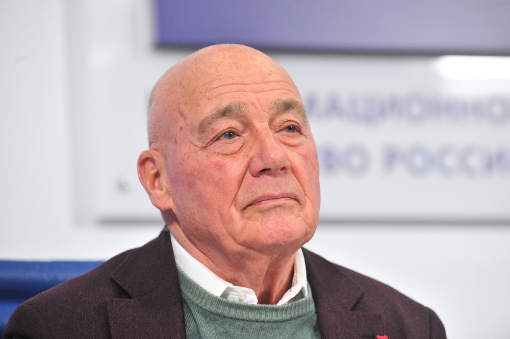 Познер рассказал о проблемах с венами 