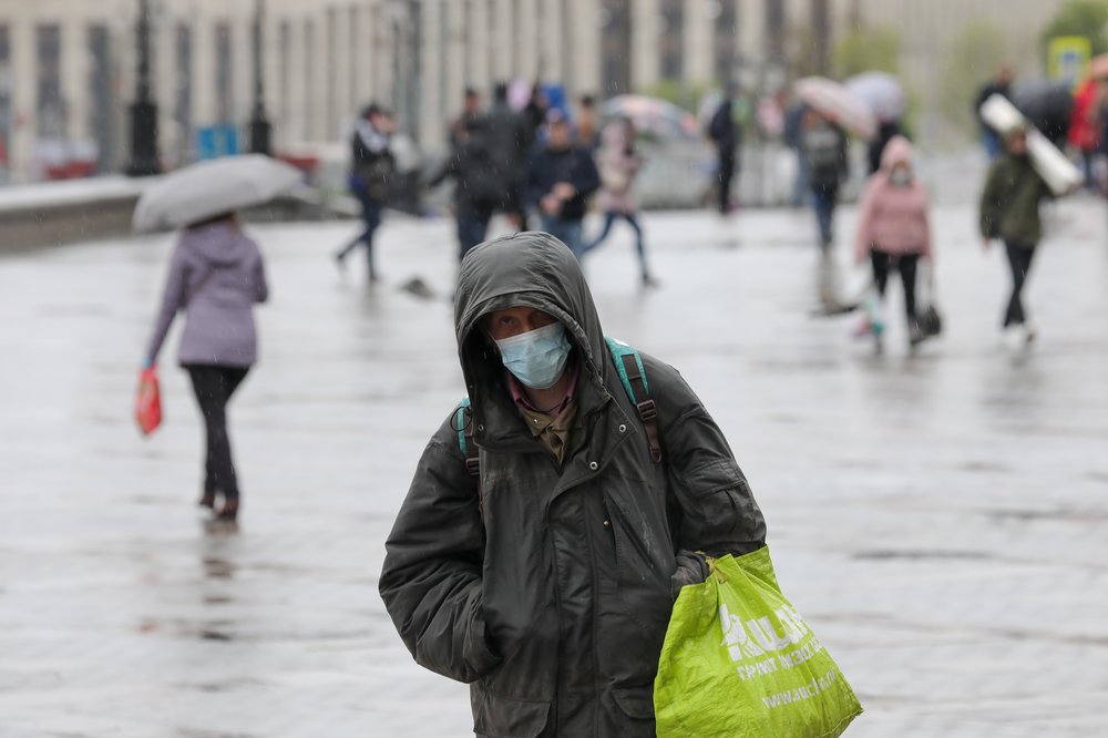Нерабочие дни начались в шести регионах России