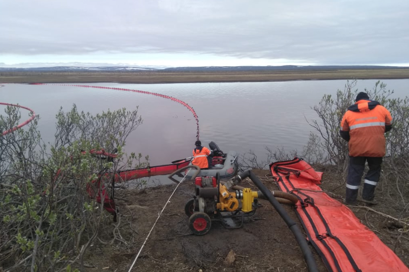 Глава Росприроднадзора лично проинспектирует разлив дизтоплива в Норильске