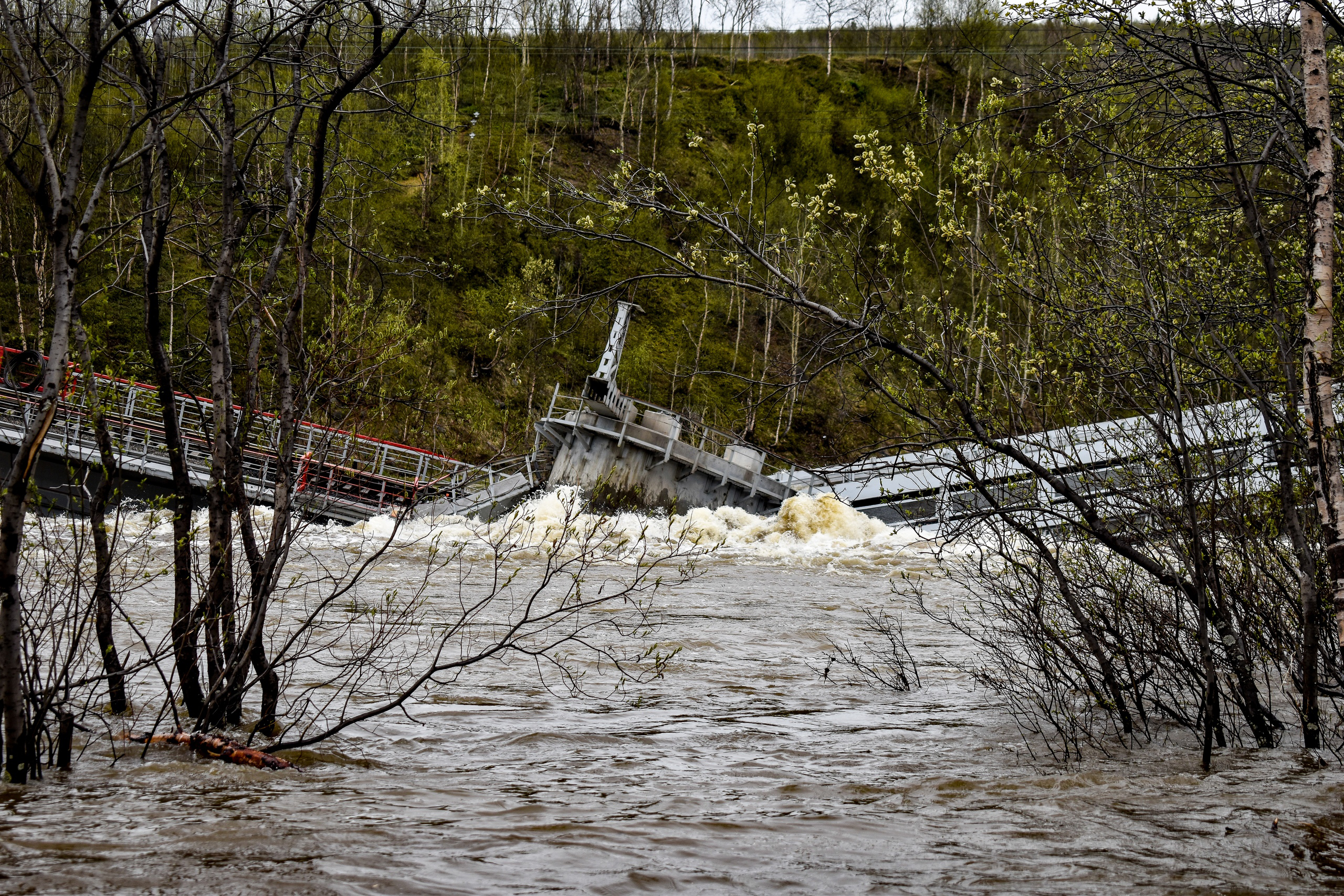 Названы сроки полного восстановления железнодорожного движения до Мурманска