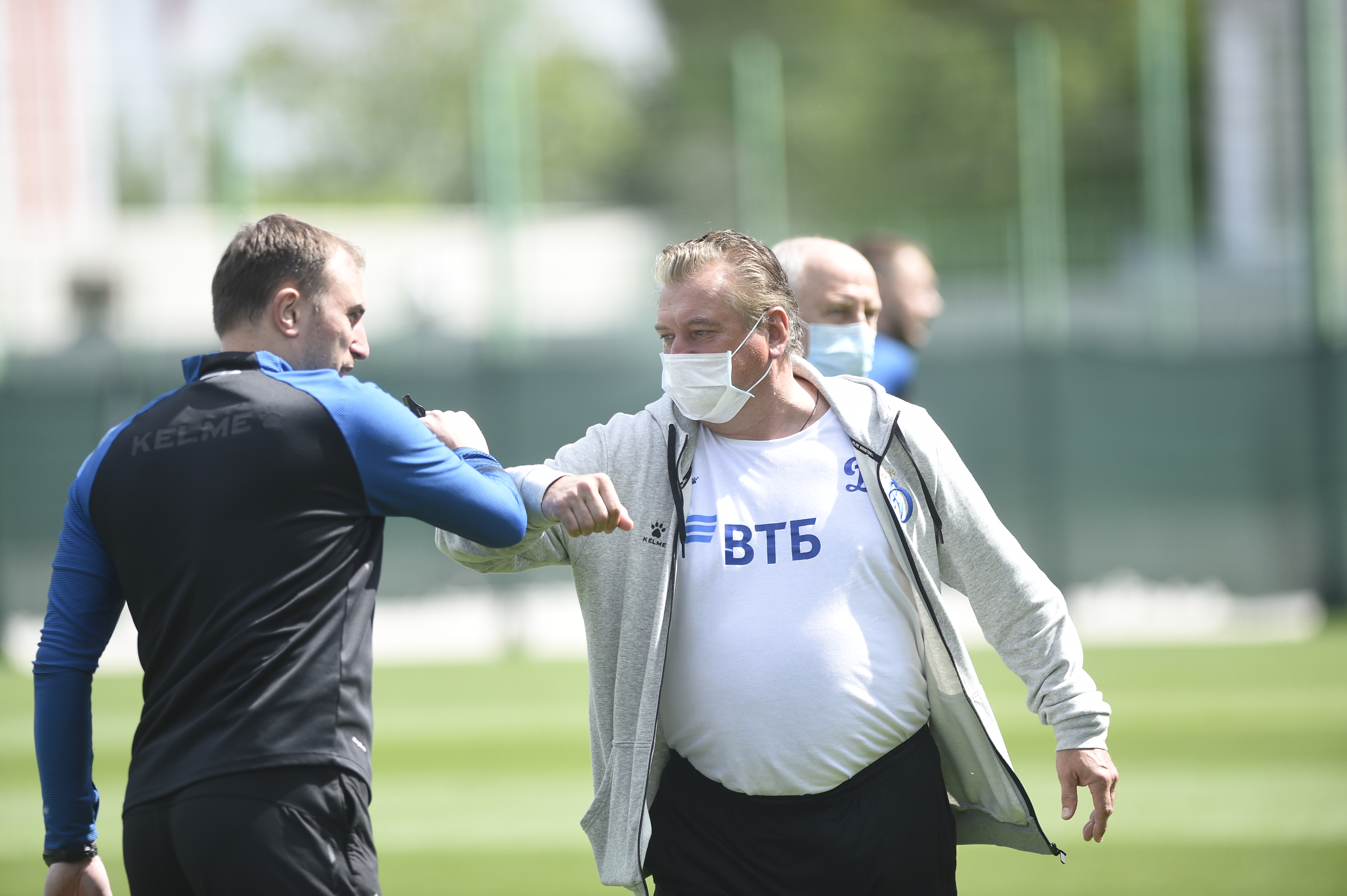 Тренировки идут с соблюдением мер предосторожности