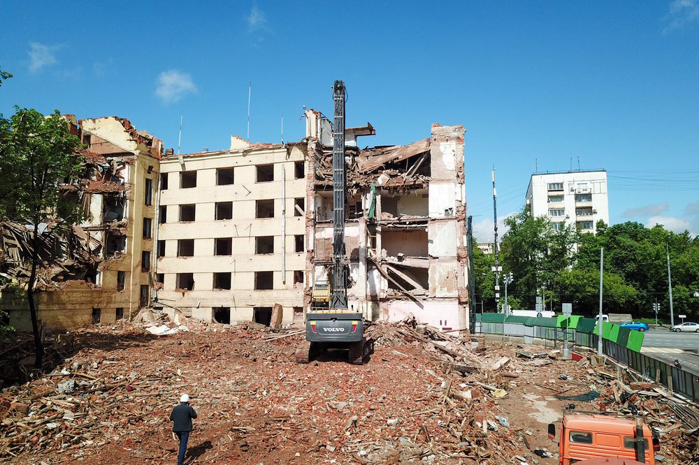 Москва с 2020 года восстановила 66 ветхих объектов