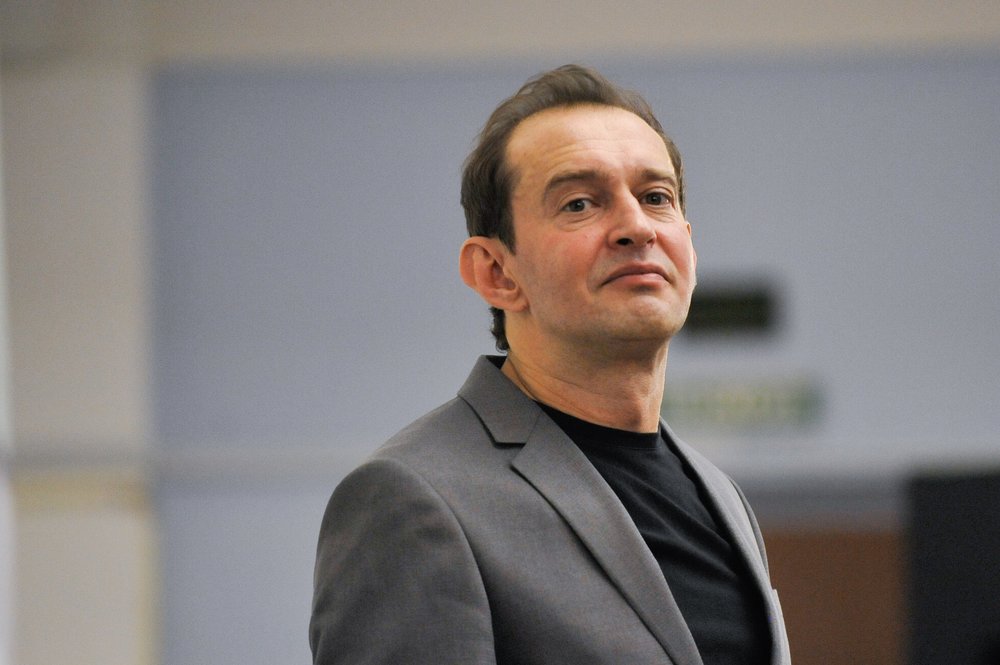 «Реальный папа»: трогательное фото встречи Хабенского с сыном появилось в Сети