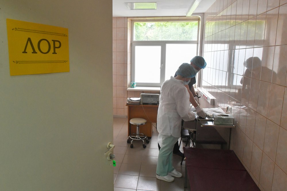 Врач-отоларинголог объяснил, какой способ чистки ушей опасен для здоровья