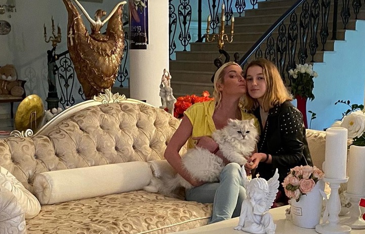 Анастасия Волочкова и ее дочь Ариадна