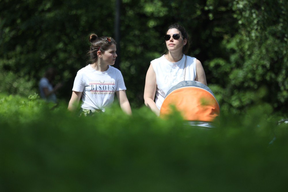 МЧС напомнило москвичам о мерах безопасности во время жаркой погоды