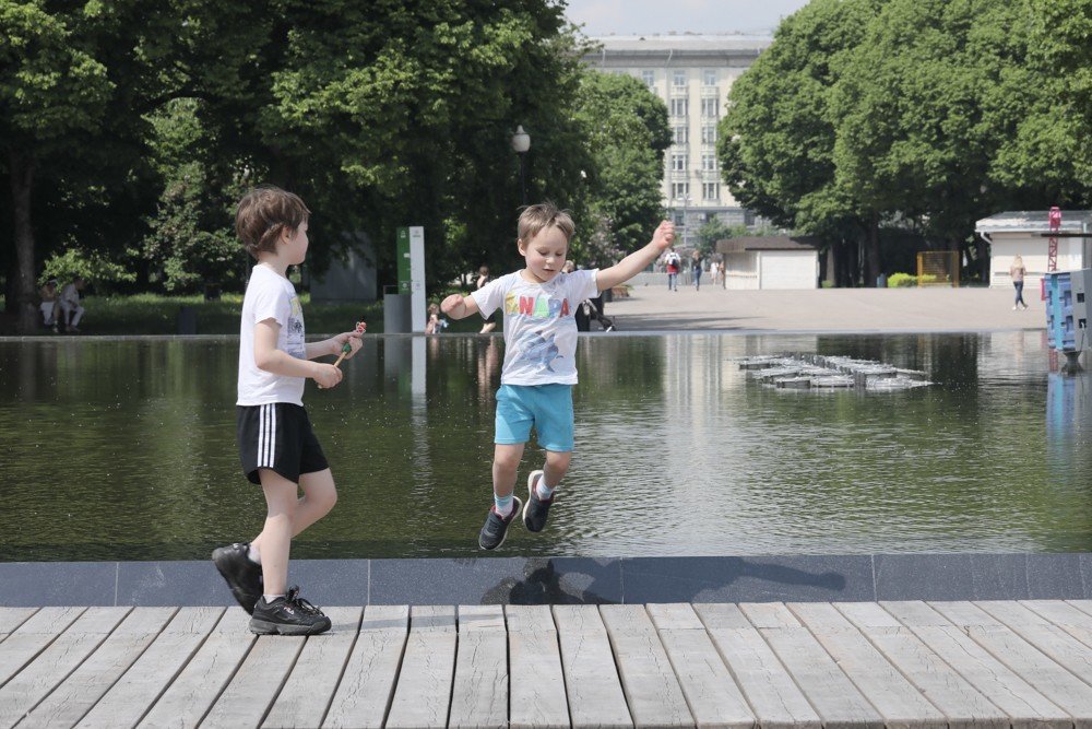 Путин заявил о необходимости выплатить в июле по 10 тысяч рублей на ребенка