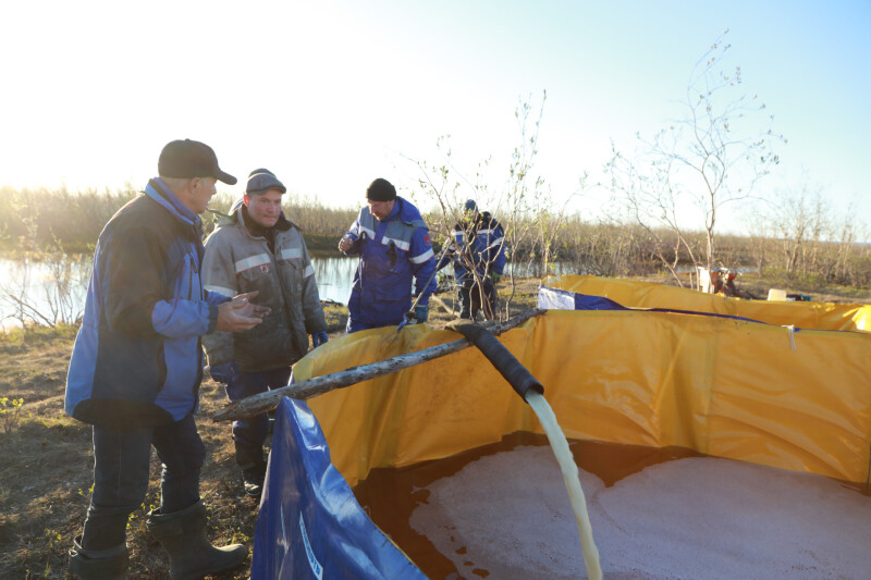 Почти 33 тысячи квадратных метров грунта обработали в Норильске после ЧП