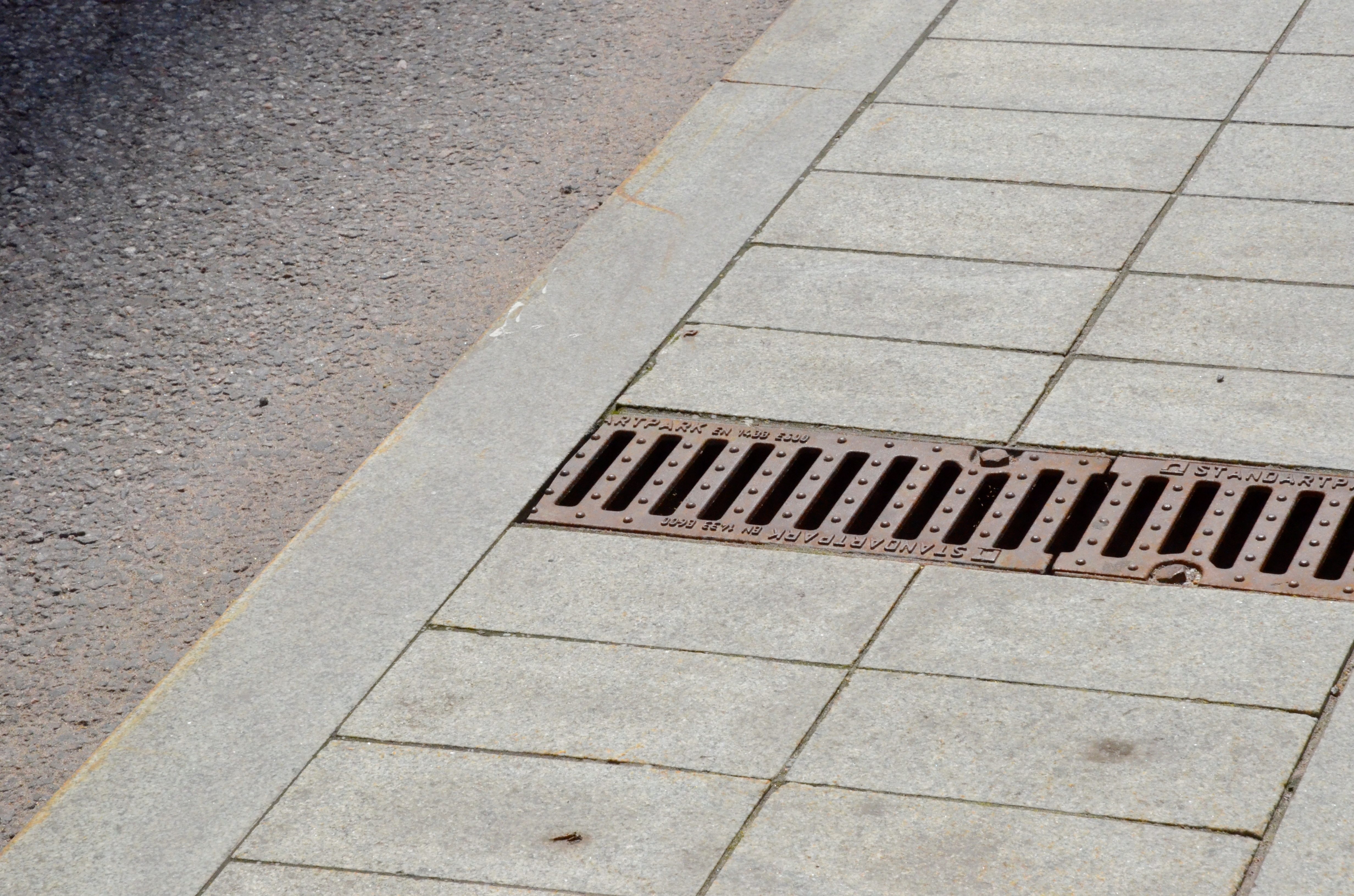 На территории Северного речного вокзала проложили дождевую канализацию