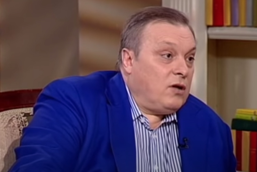 Продюсер «Ласкового мая» оценил, как Монеточка и Бурунов исполнили песню «Белые розы»