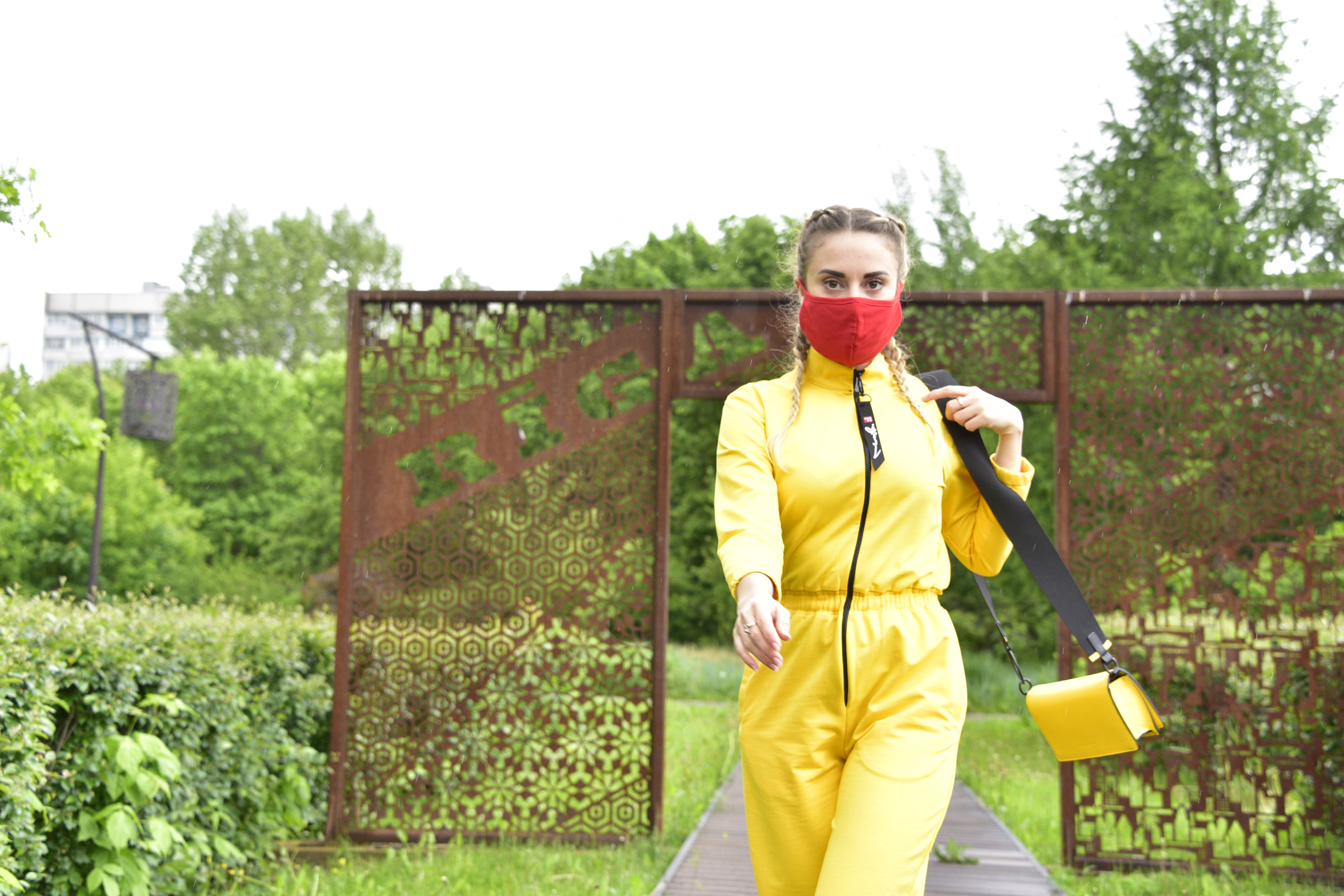 Москвичей предупредили о высоком уровне солнечного излучения 25 июня