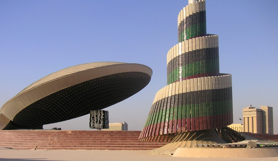 СМИ: Возле посольства США в Багдаде упала ракета