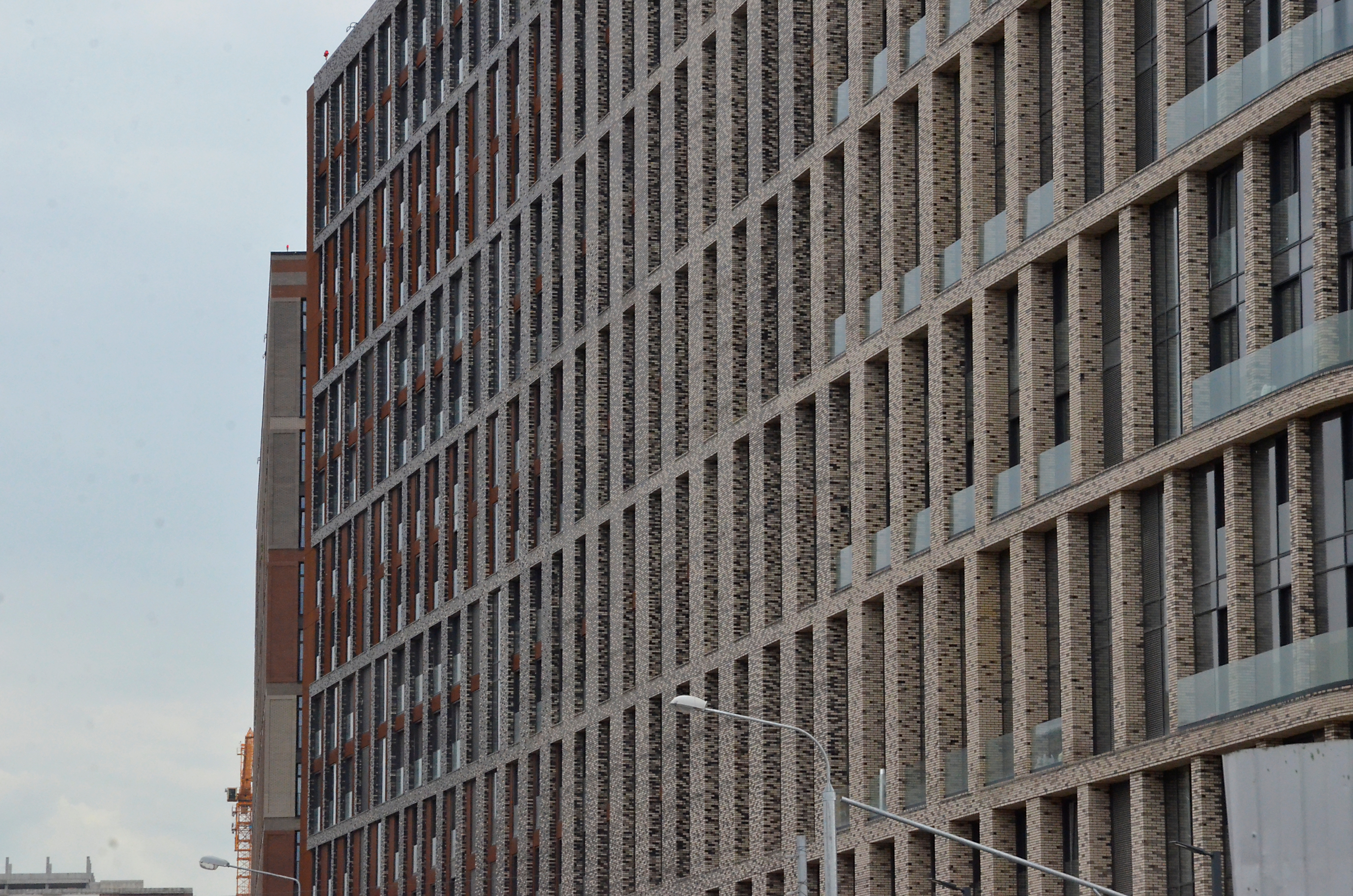 Москвичи получат в собственность 150 нежилых помещений в многоквартирных домах