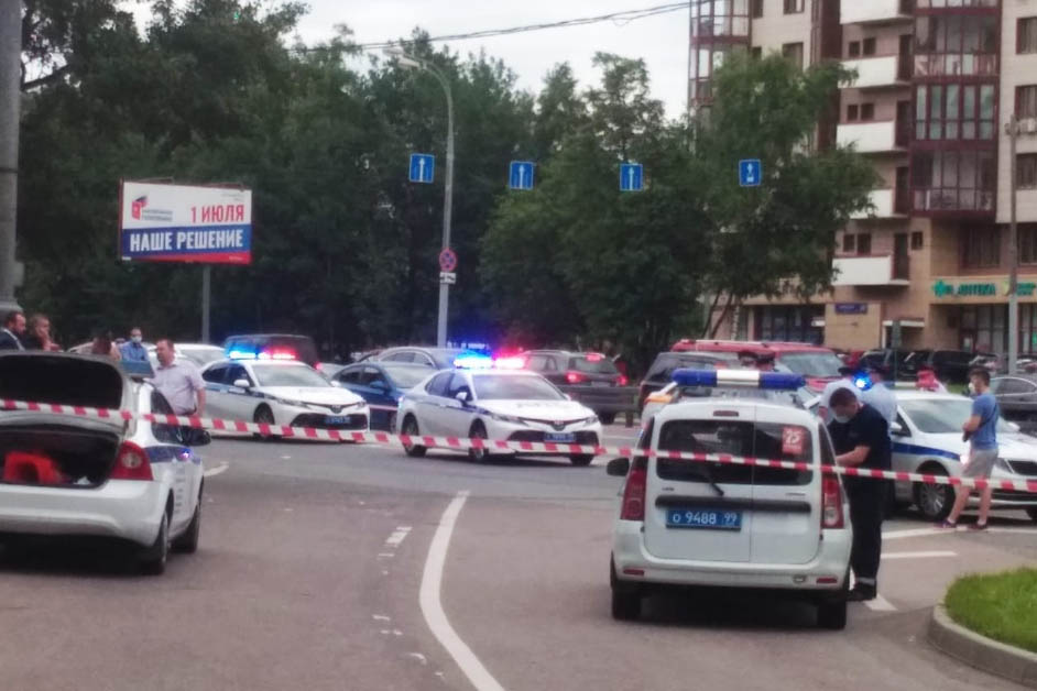 Появилась информация о состоянии раненных на Ленинском проспекте полицейских