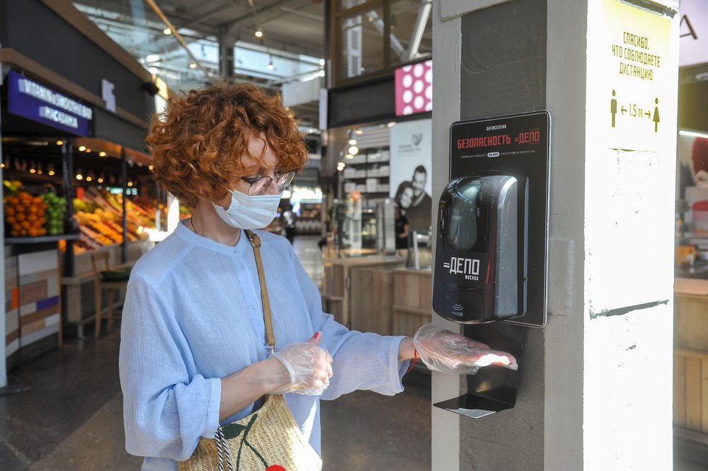 Инфекционист Минздрава назвал еще один способ защитить руки при COVID-19