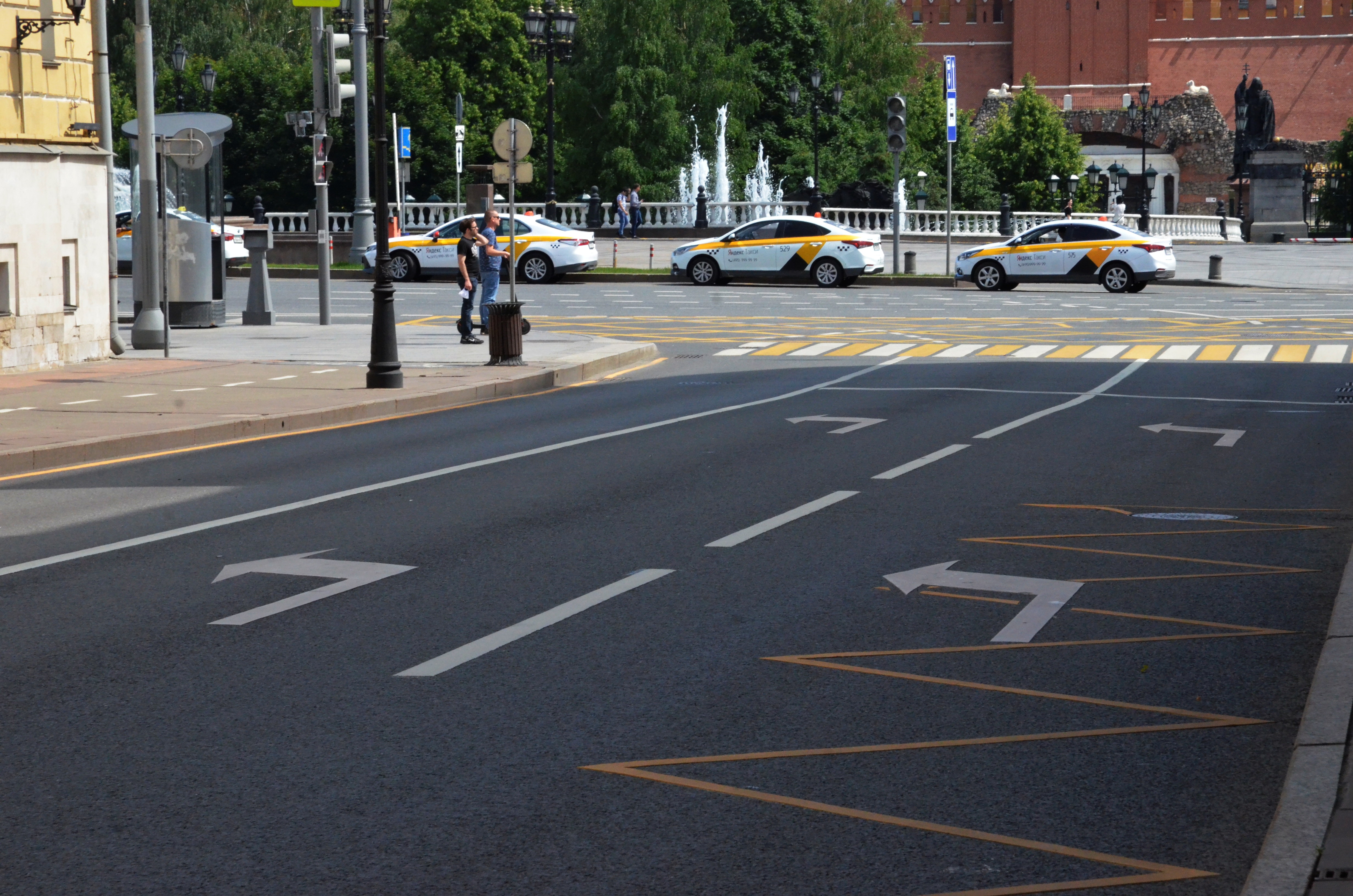 ЦОДД откажется от желтой разметки на пешеходных переходах Москвы