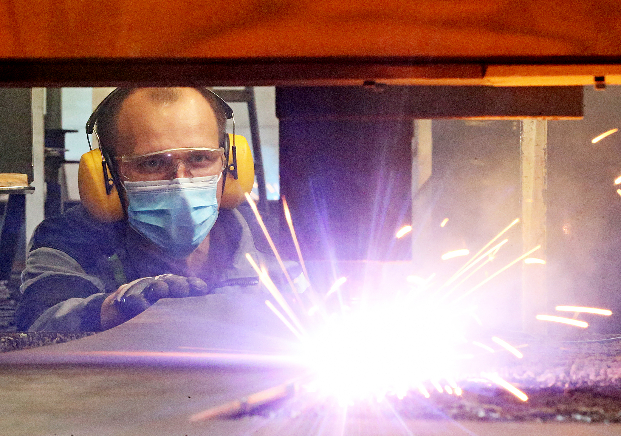 Более 18 миллиардов рублей вложат в строительство заводов в Новой Москве