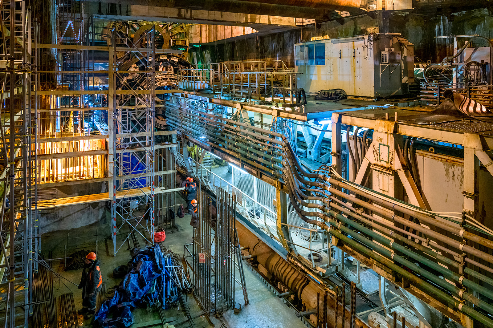 Общий вестибюль станций «Каховская» и «Севастопольская» откроют в составе БКЛ