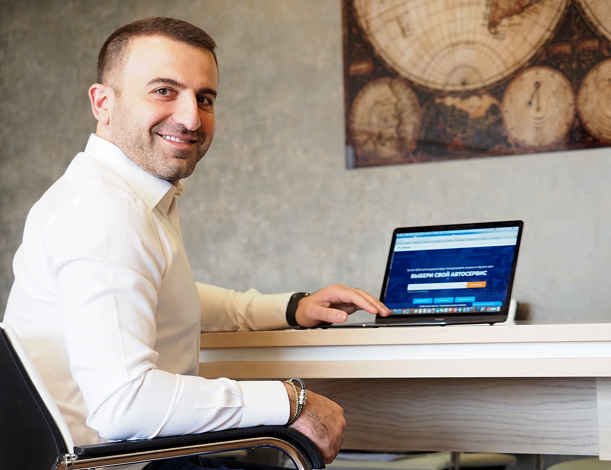 Основатель крупного российского агрегатора по обслуживанию автомобилей, общественный уполномоченный по защите прав предпринимателей по транспорту в Москве Артур Терисаян отмечает, что клиенты после снятия ограничений вновь стали активно пользоваться его сервисом