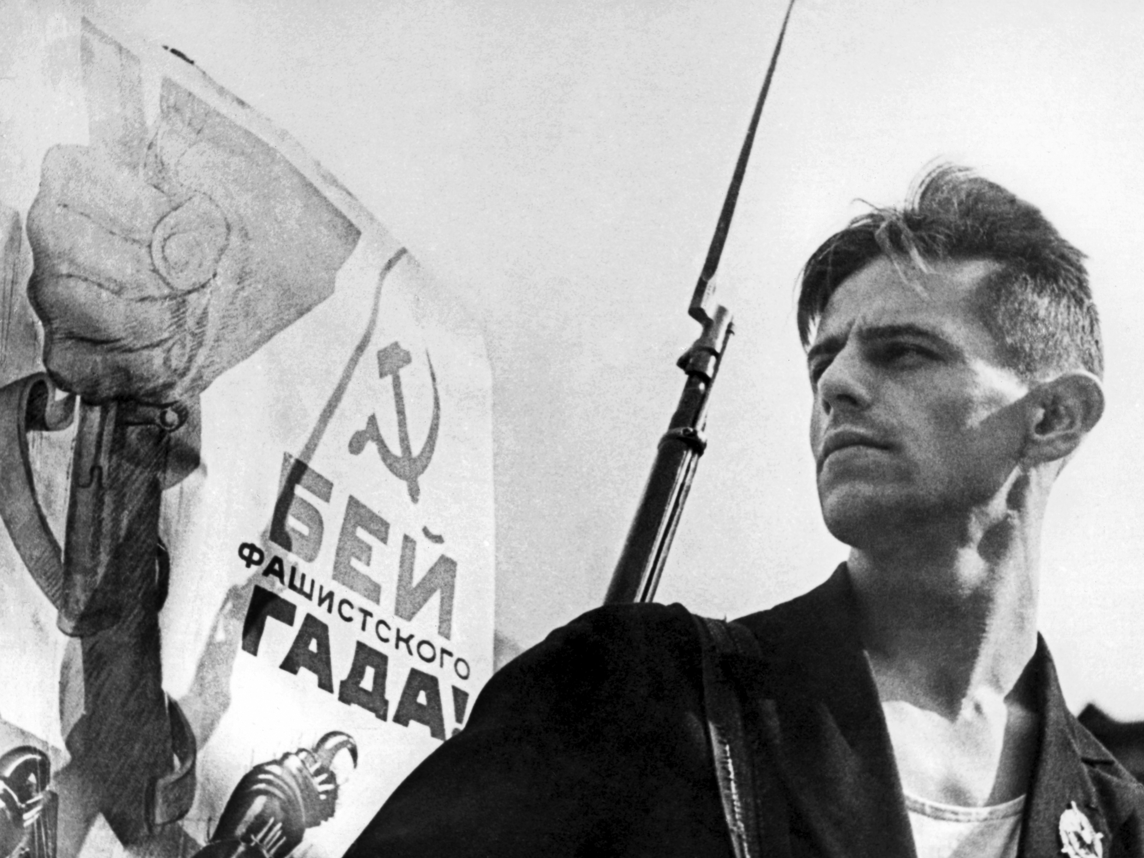 СССР. Ленинград. 29 июня 1941 г. Доброволец народного ополчения, кавалер ордена боевого Красного Знамени за участие в боях с белофиннами Владимир Ефимович Трунов