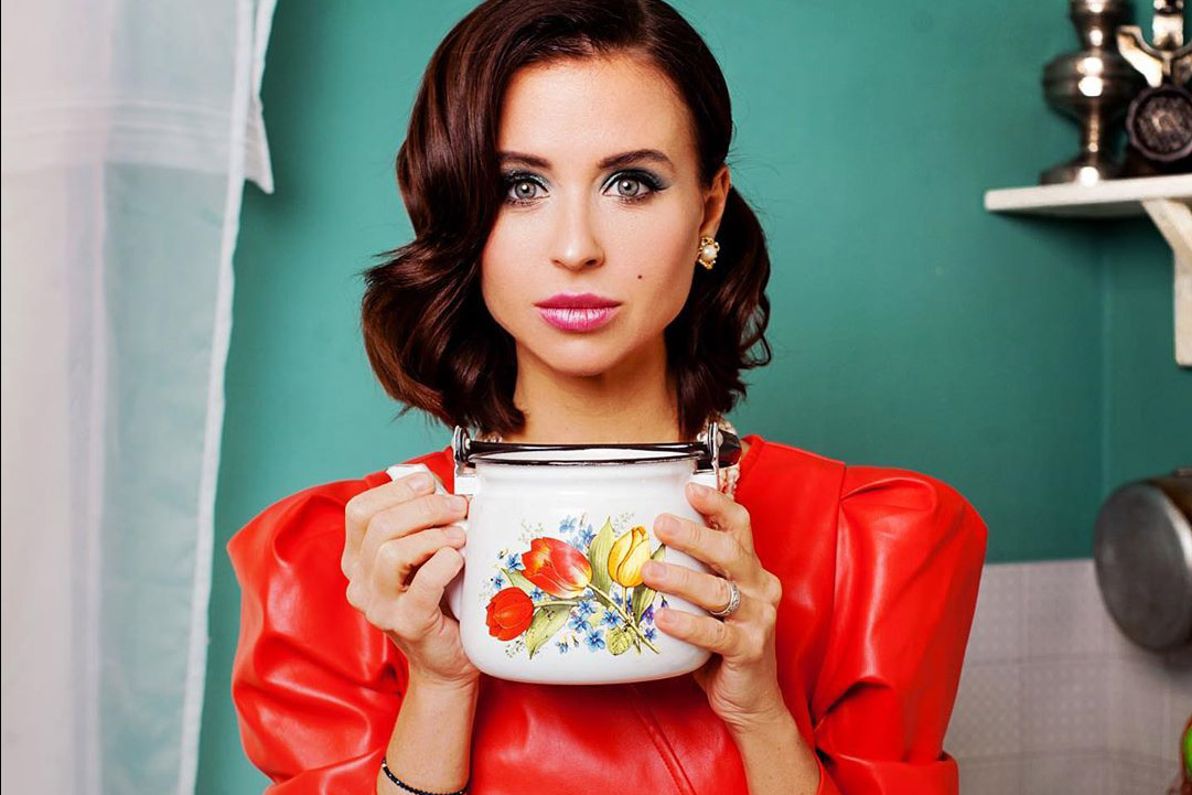 «Волшебник»: Карпович похвасталась шикарными подарками от Прилучного