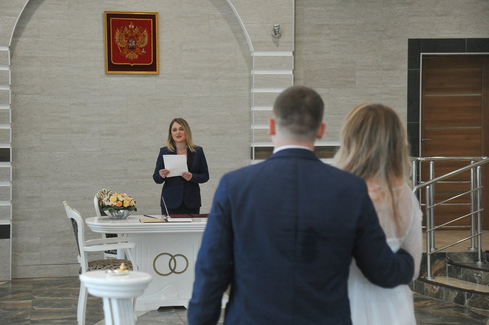 Столичный ЗАГС назвал самый популярный зимний месяц для свадьбы