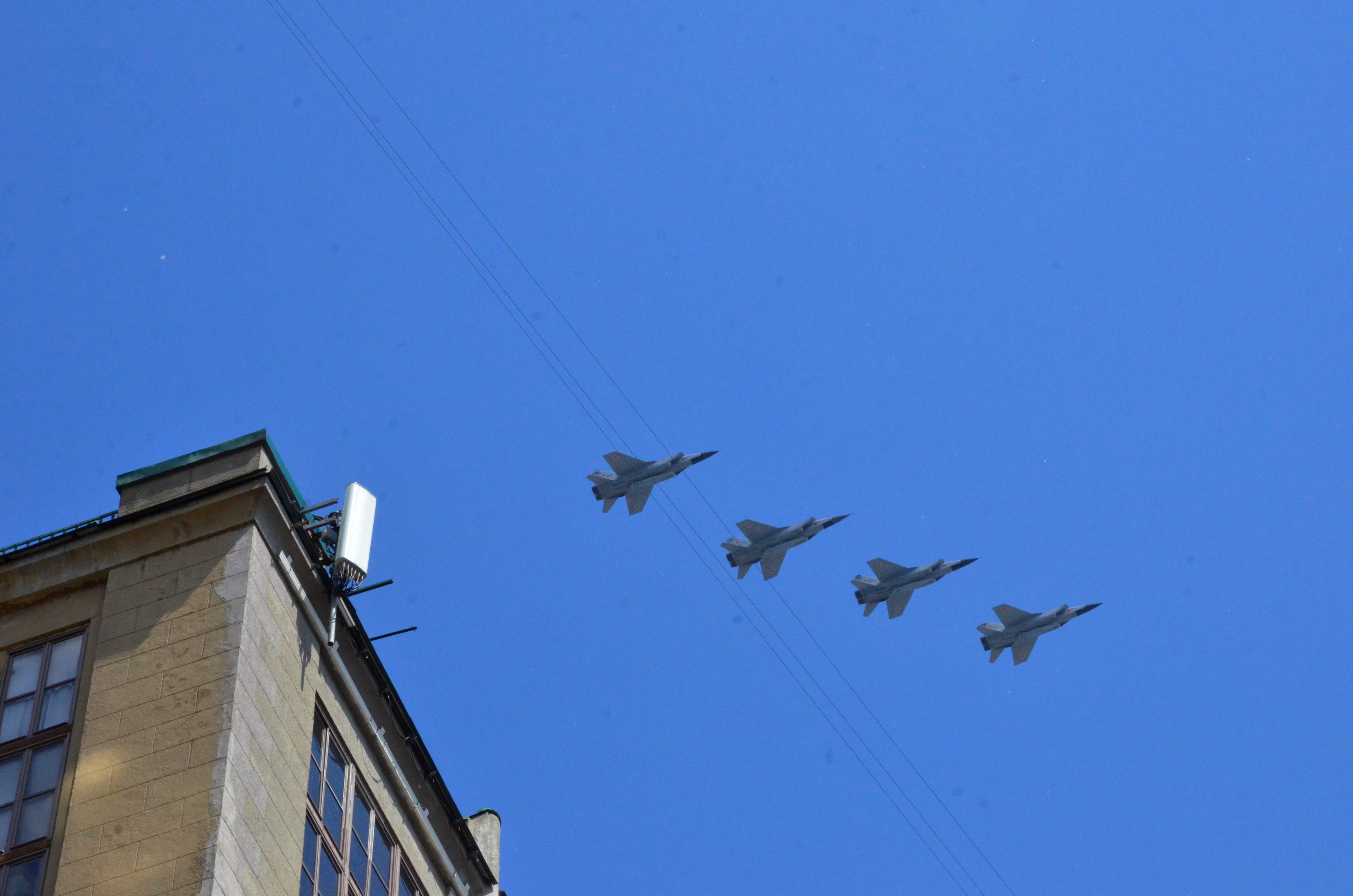 Чемезов назвал стоимость нового истребителя Cheсkmatе