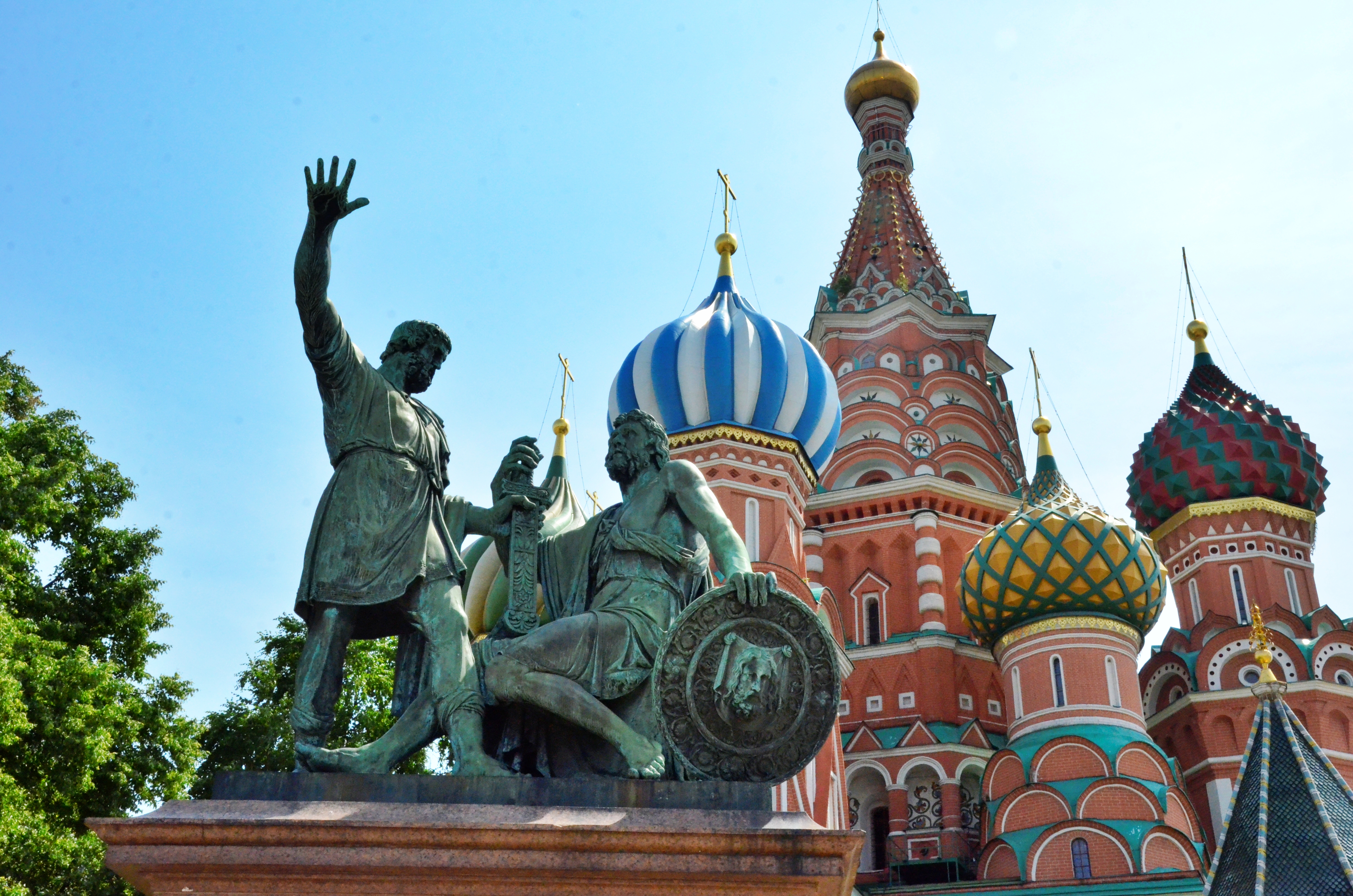 Памятник Минину и Пожарскому в Москве отреставрируют к концу 2022 года