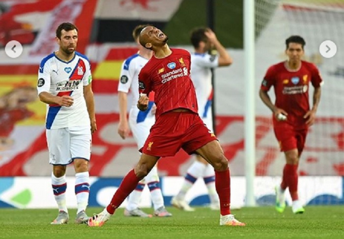 «Ливерпуль» впервые за 30 лет стал чемпионом Англии по футболу