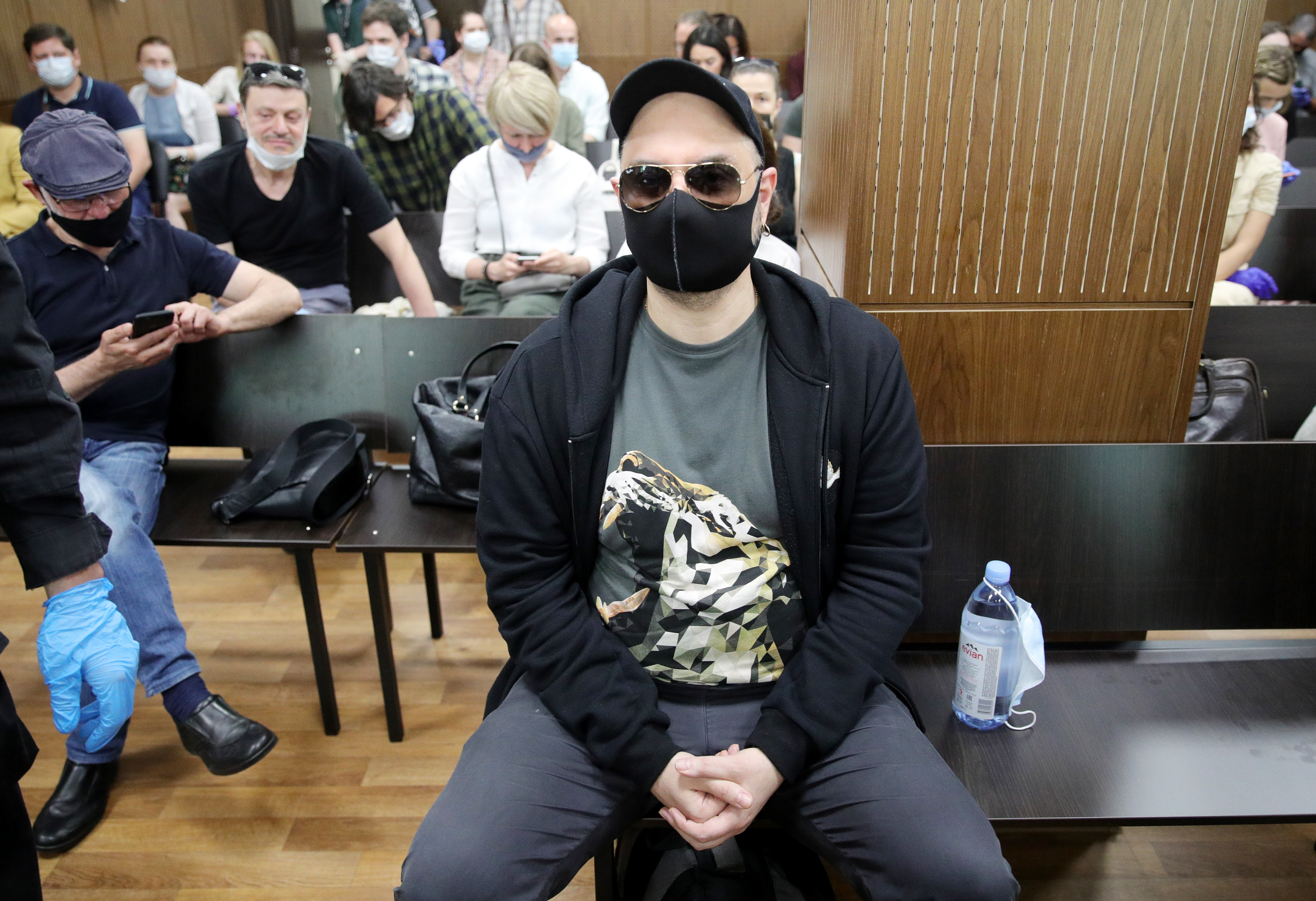 Суд в Москве признал Кирилла Серебренникова виновным в хищениях