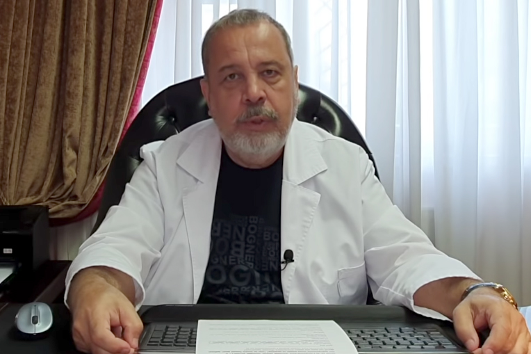 Диетолог Ковальков объяснил, почему женщины медленнее всего худеют в бедрах