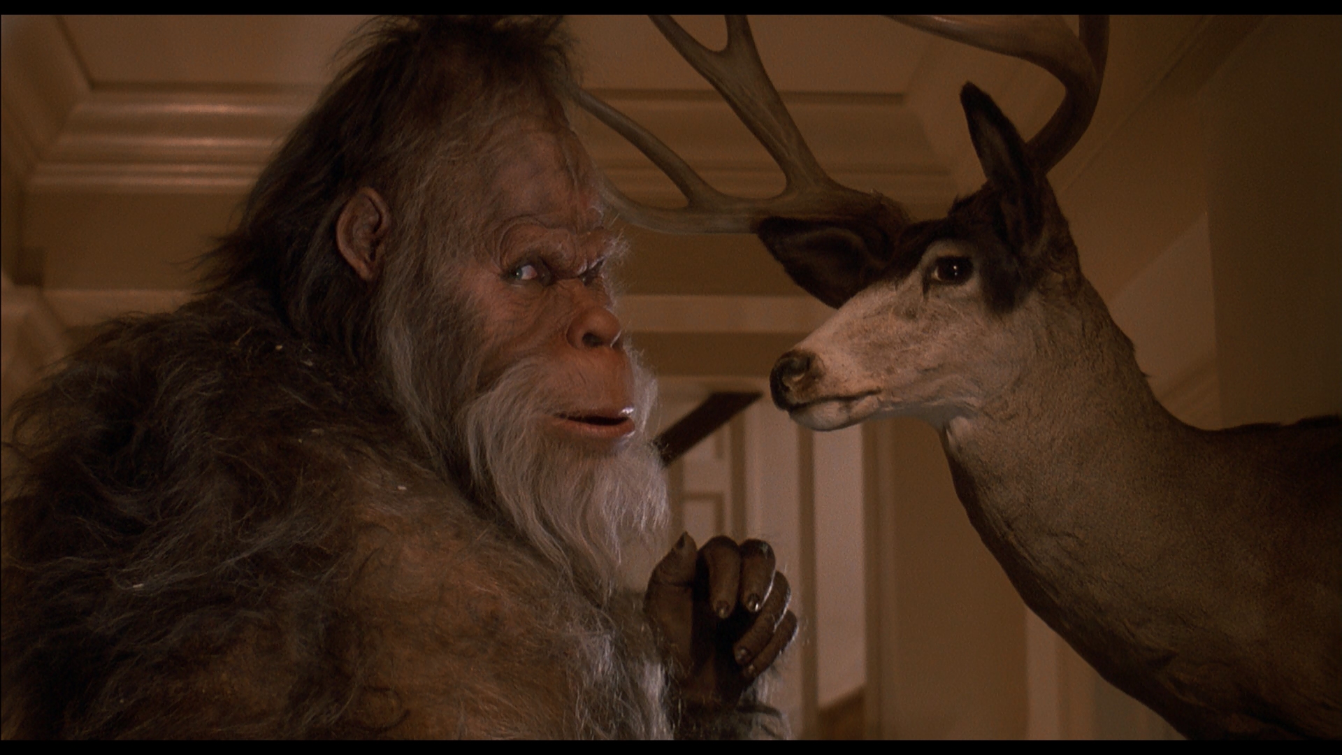 Снежный человек по имени Гарри из американской комедии «Гарри и Хендерсоны» 1987 года