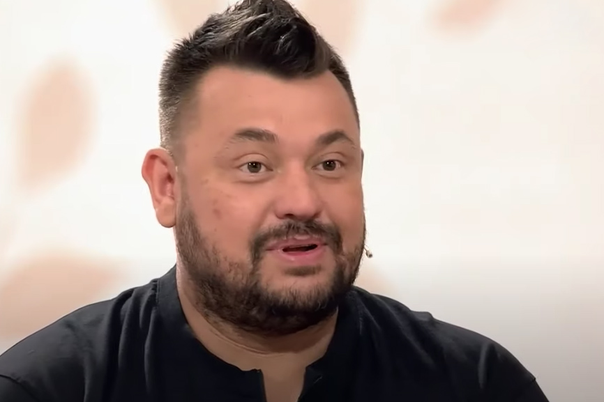 «Маг и чародей»: Сергей Жуков показал подписчикам, как зажег свечи «силой мысли»